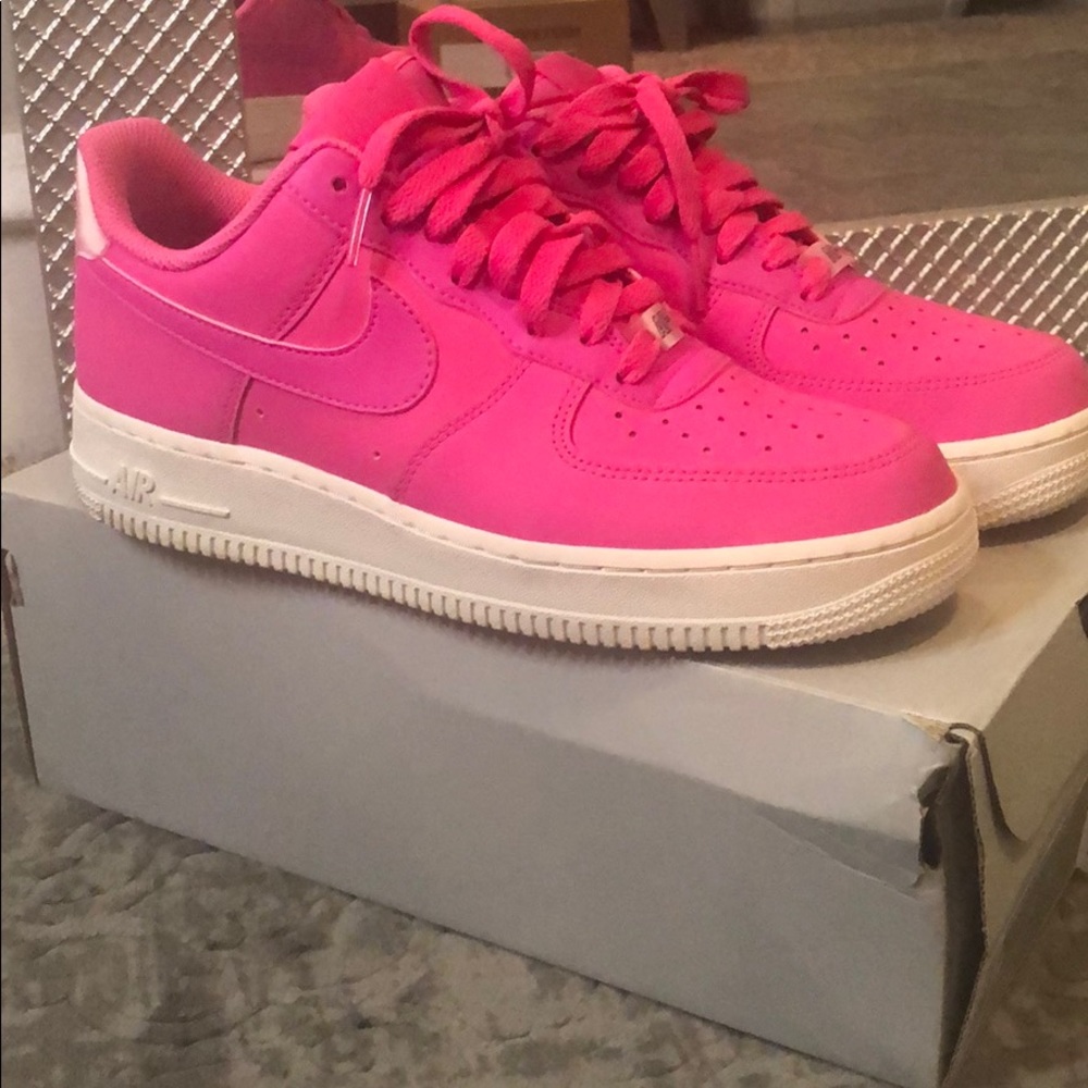 Nike Air Force 1